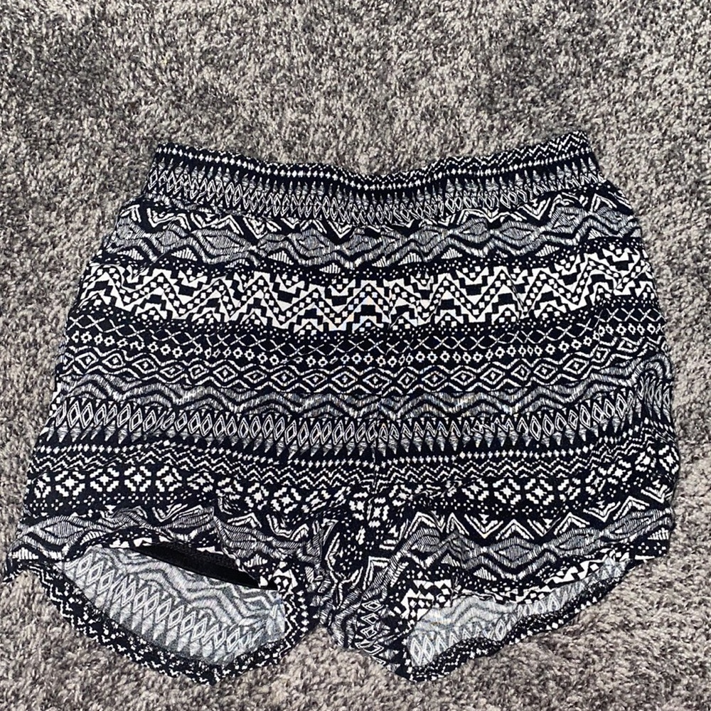 shorts - Picture 5 of 5